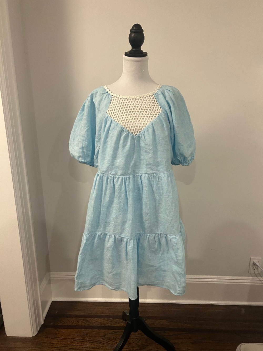 Lily Pulitzer blue babydoll tiered 100% linen and cotton lined dress